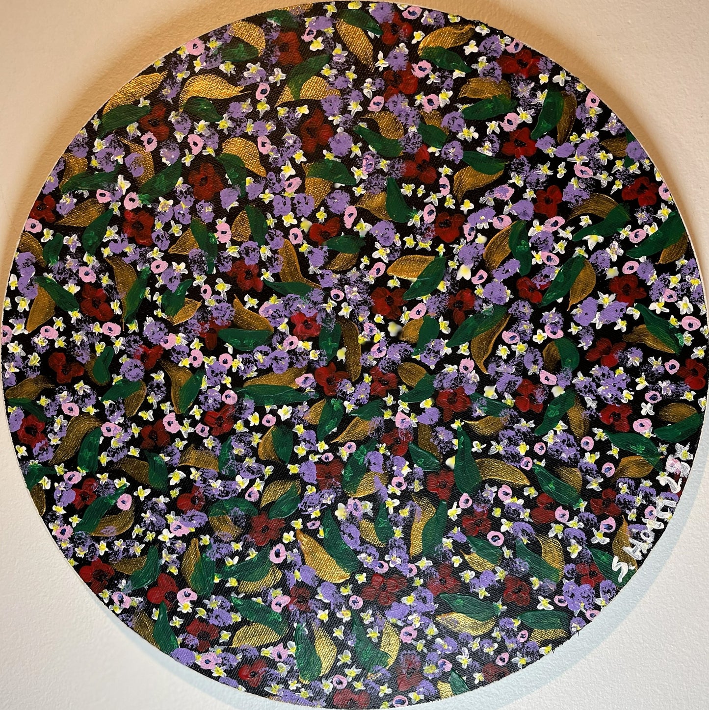 Blómadúlla 4 - Fjólubláa - 2025, akrýl á flötum striga 30 sm. í þvermál