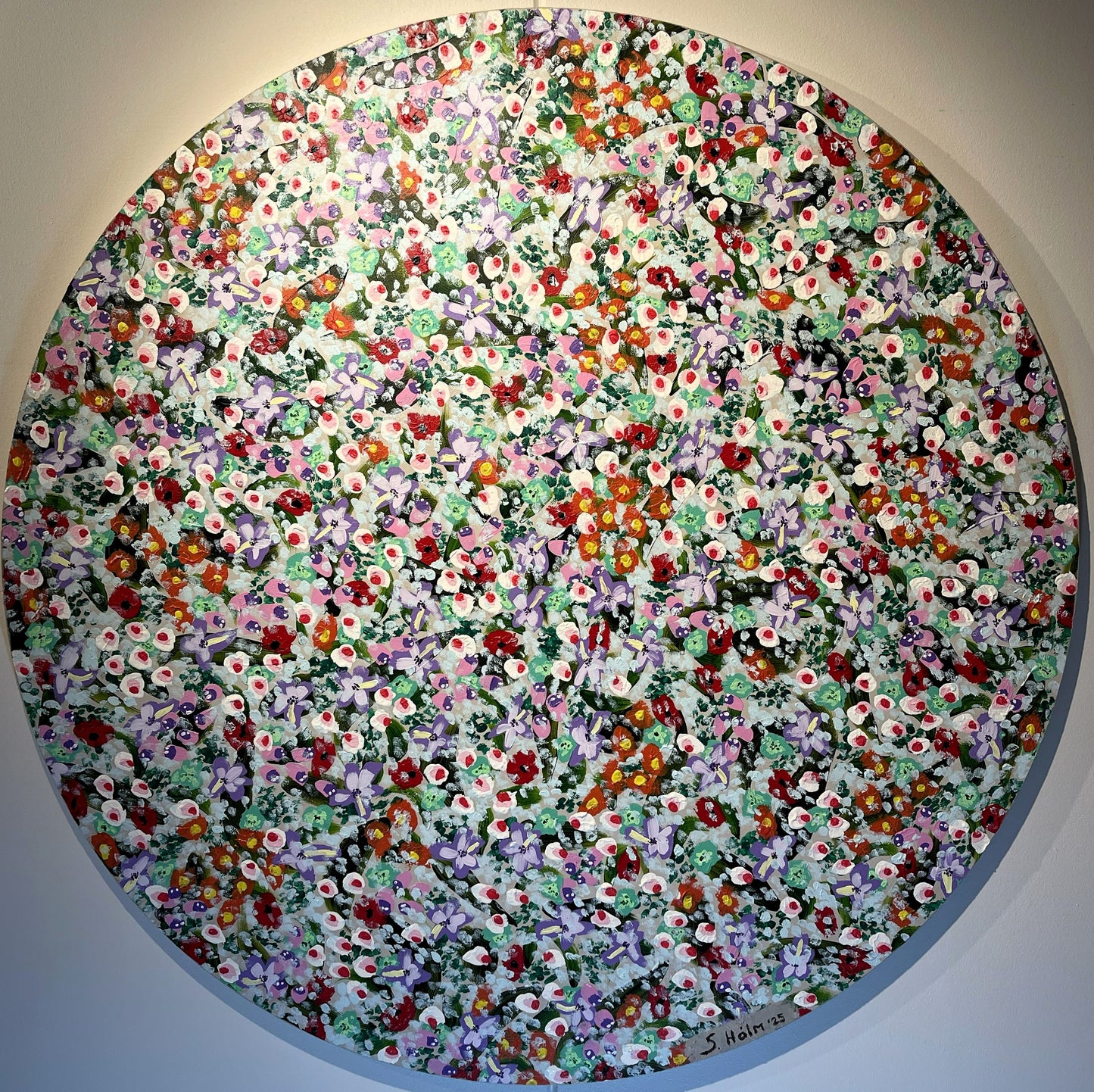 Blómahaf - 2025, akrýl á striga. 90 sm í þvermál.