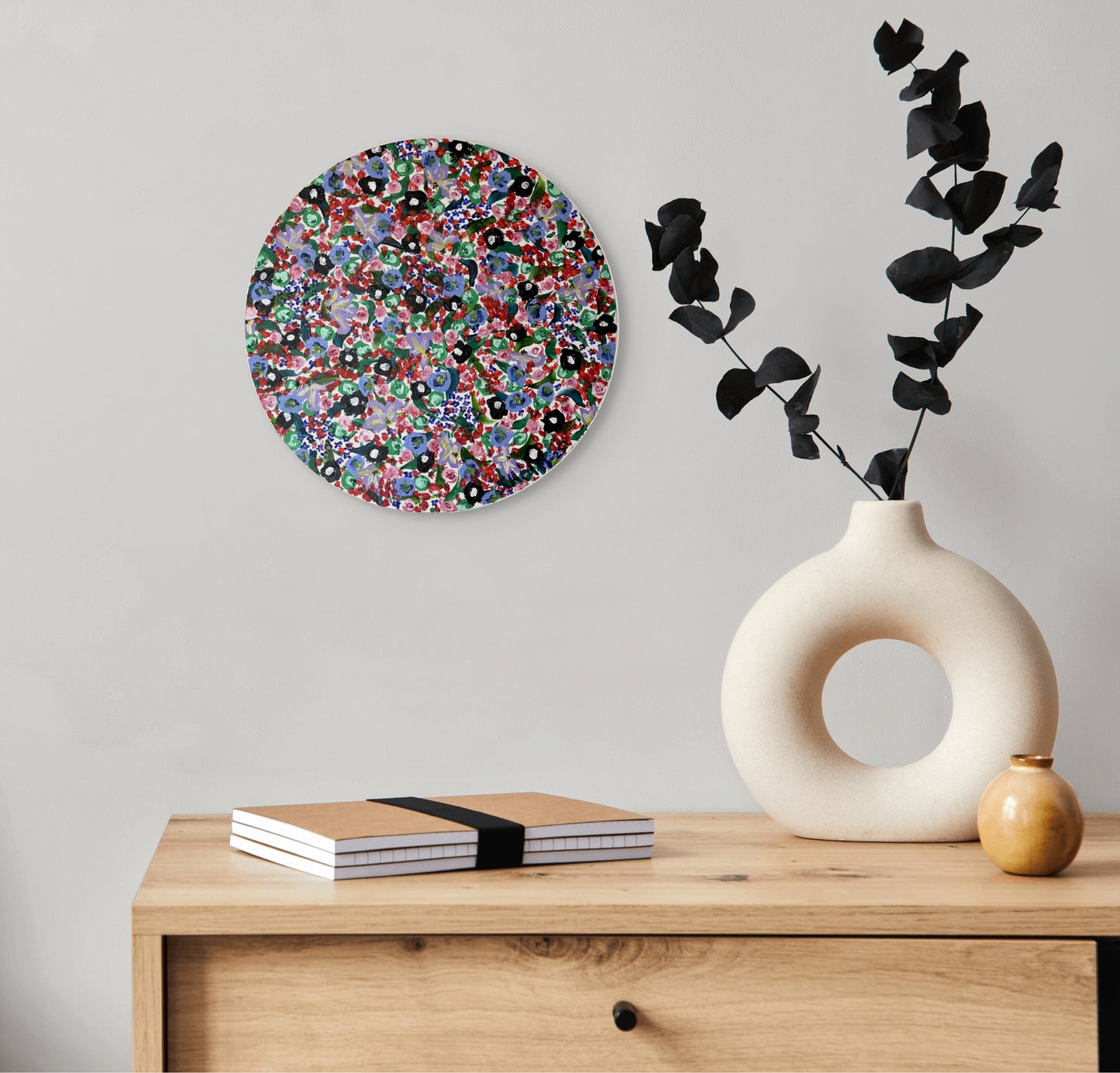 Blómadúlla 3 - Rauða - 2025, akrýl á flötum striga 30 sm. í þvermál