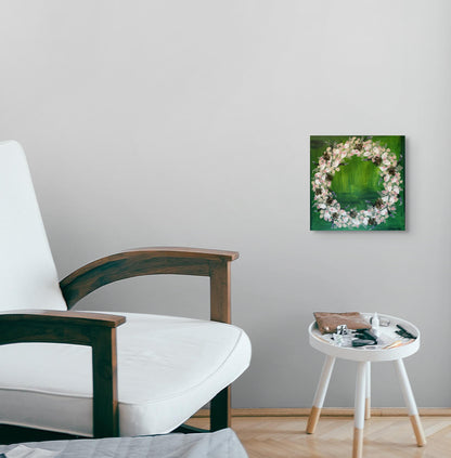 Græni krans - 2025, akrýl á striga 30x30 sm.